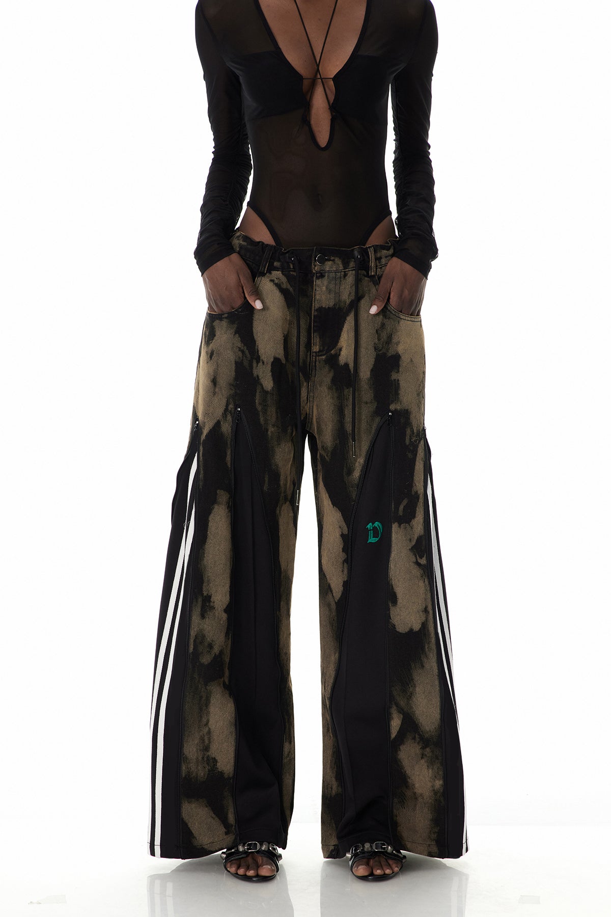 Caprina Fermuar Detaylı Batik Jean Pantolon