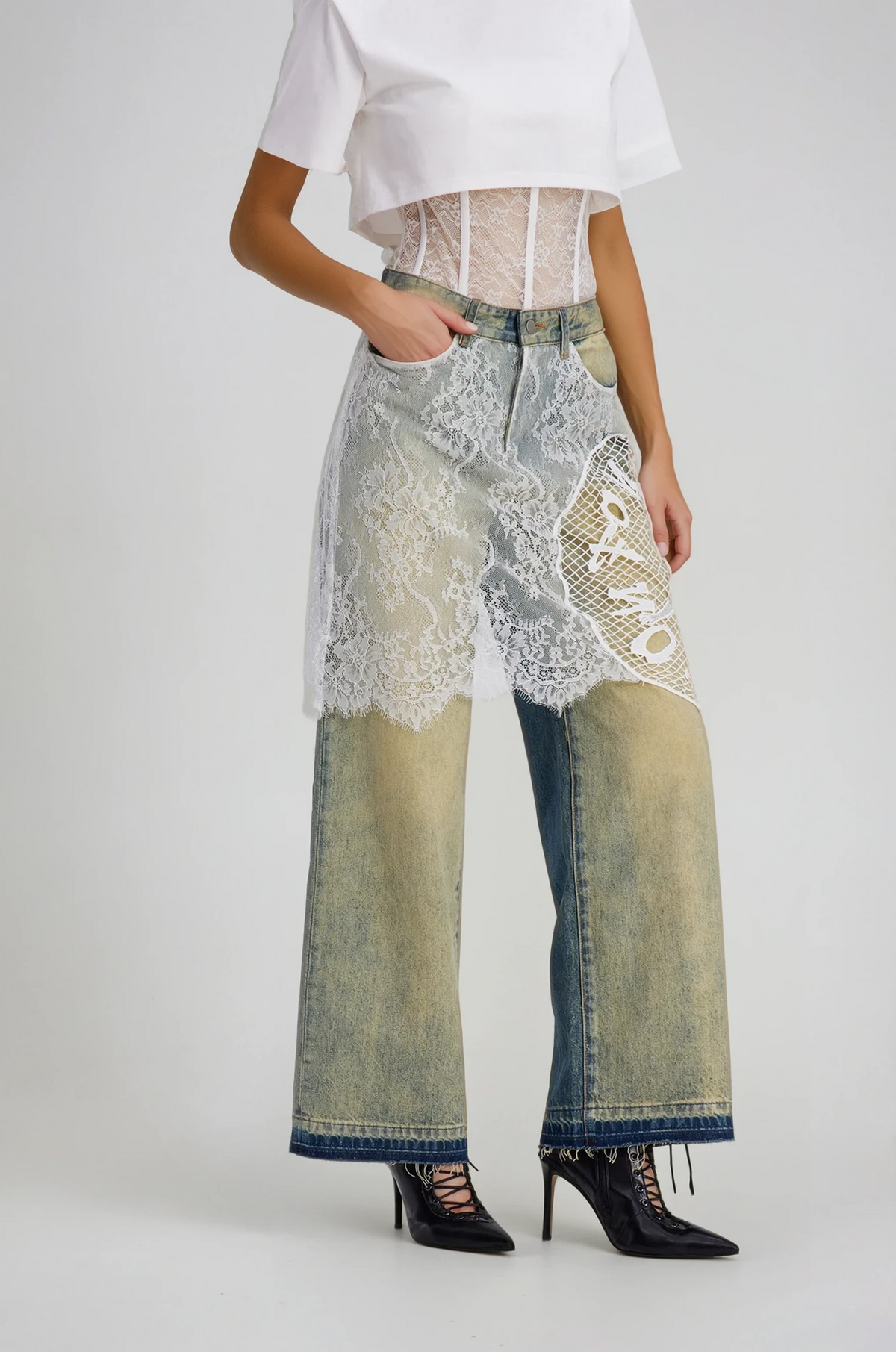 Charlee Dantel Detaylı Ağartılmış Jean Pantolon