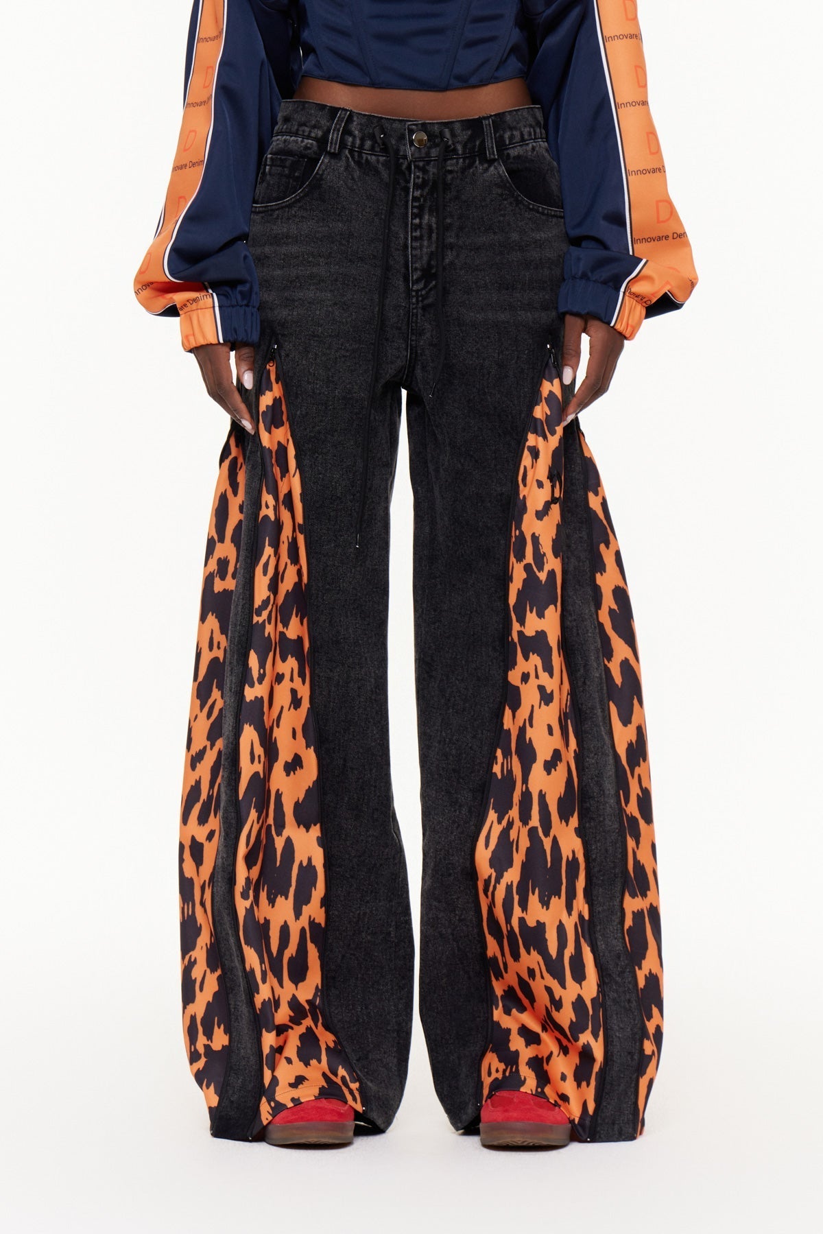 Edelmira Leopar Desenli Dekonstrüksiyon Barrel Jean Pantolon