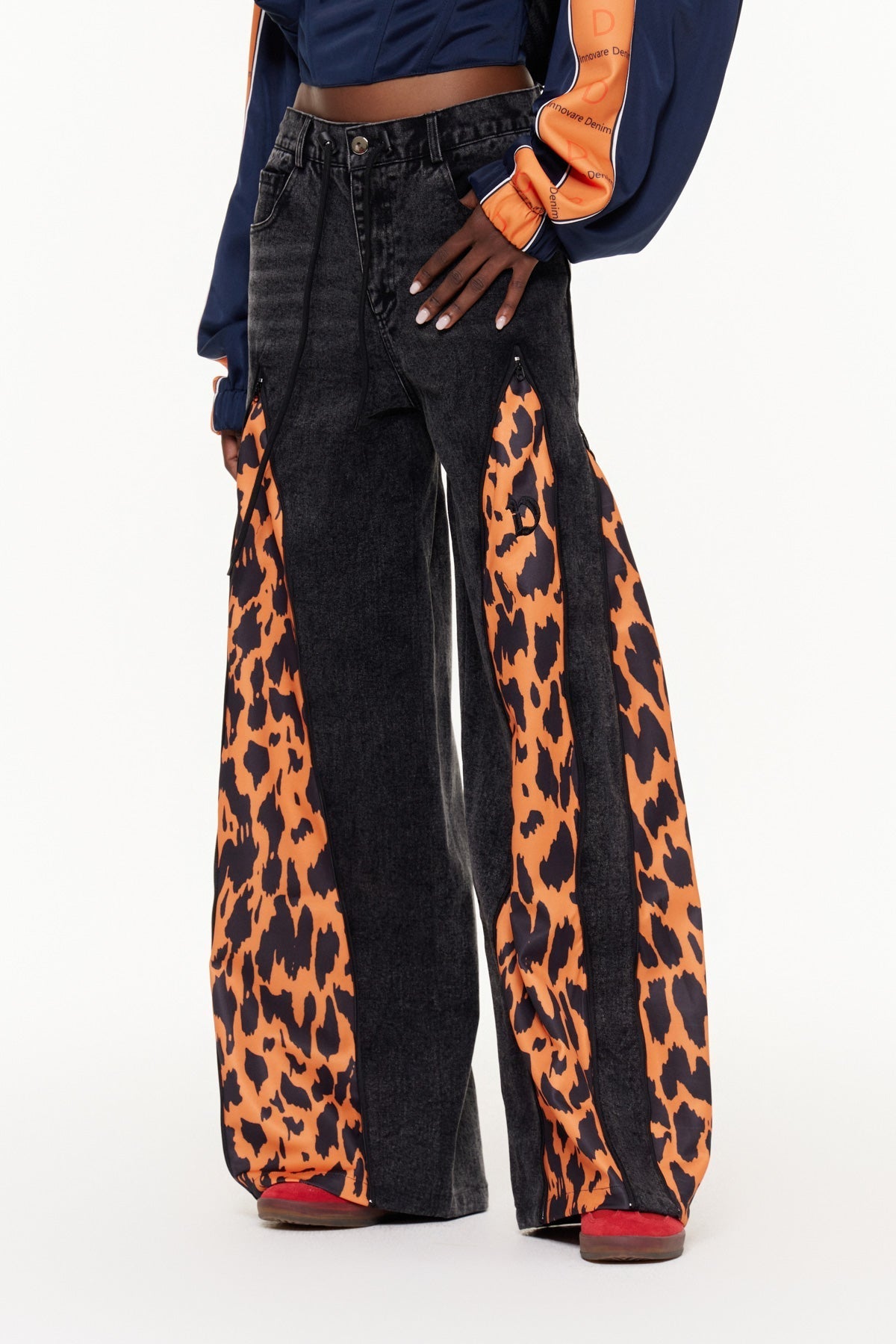 Edelmira Leopar Desenli Dekonstrüksiyon Barrel Jean Pantolon