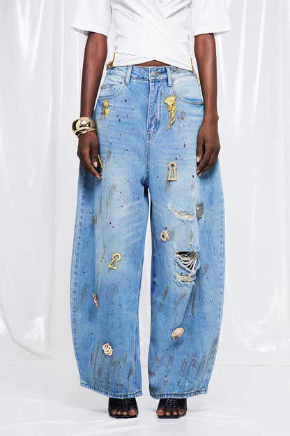 Frigyes Süslemeli Yırtık Baggy Jean Pantolon