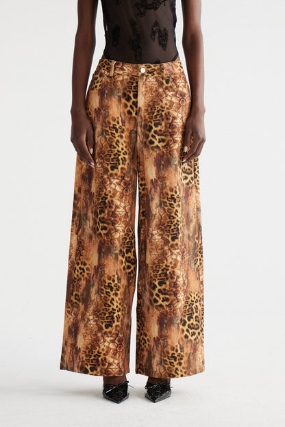 Ine Leopar Desenli Geniş Paça Jean Pantolon