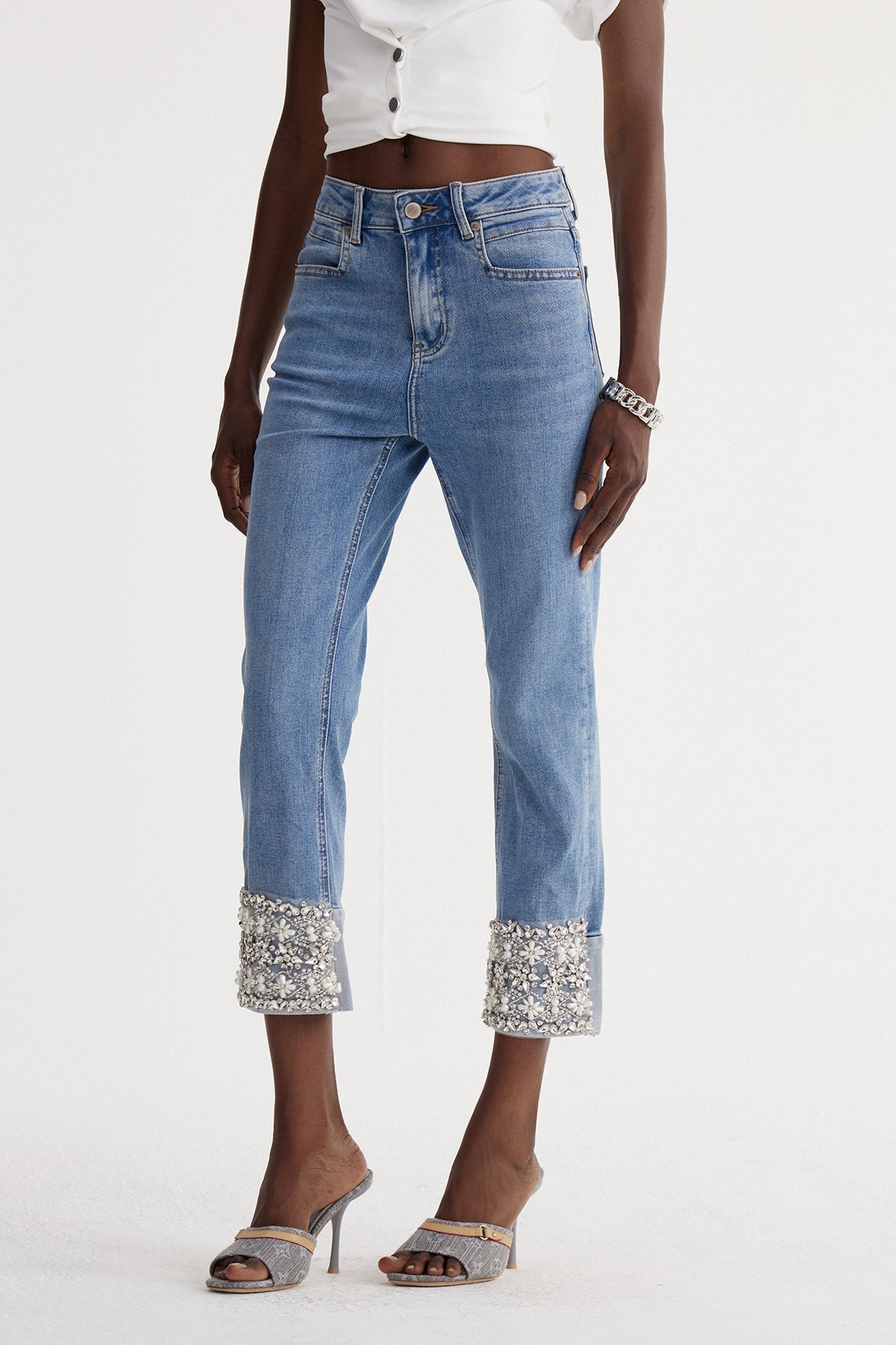 Iocasta Taş Detaylı Barrel Jean Pantolon